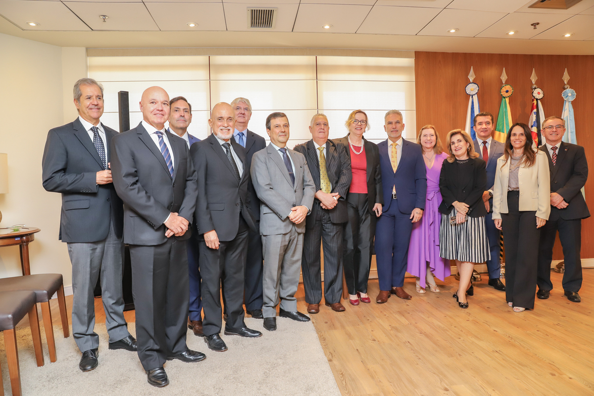 2025 04 07 POSSE DR CARLOS EDUARDO 071