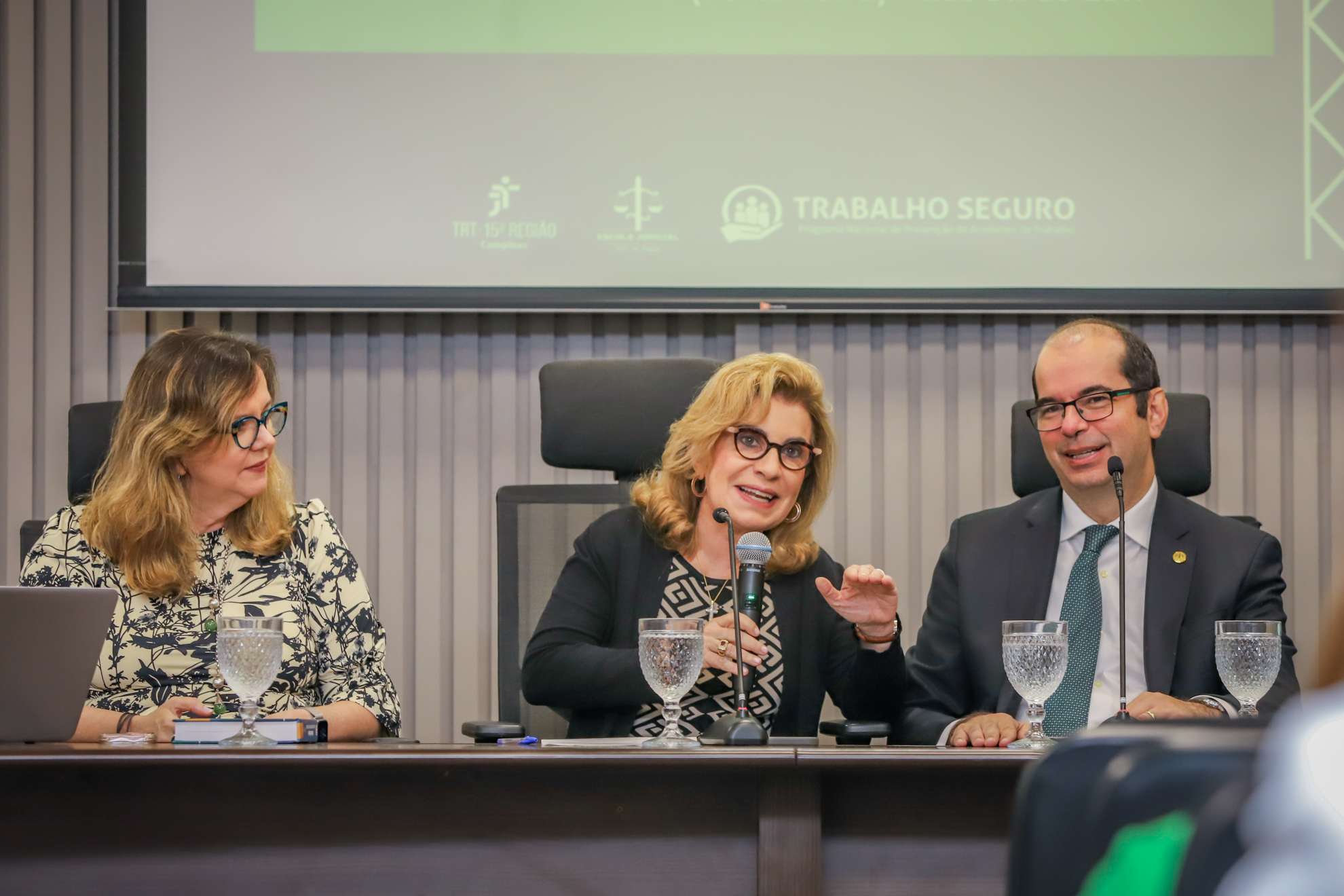 2025 04 04 SEMINARIO ERA DIGITAL E SAUDE DO TRABALHADOR 08